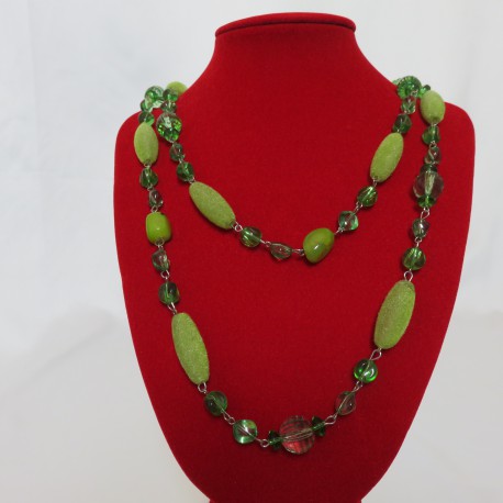 Collier long vert